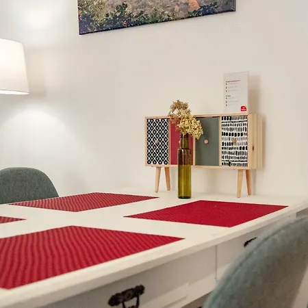 Lithos Apartment *